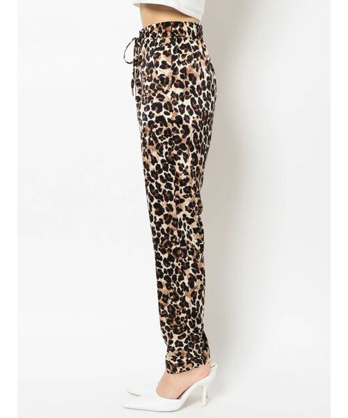 GYDA（ジェイダ）の「サテンテーパードパンツ（その他パンツ・レディース・ブラック/その他1・FREE）」の19枚目の写真