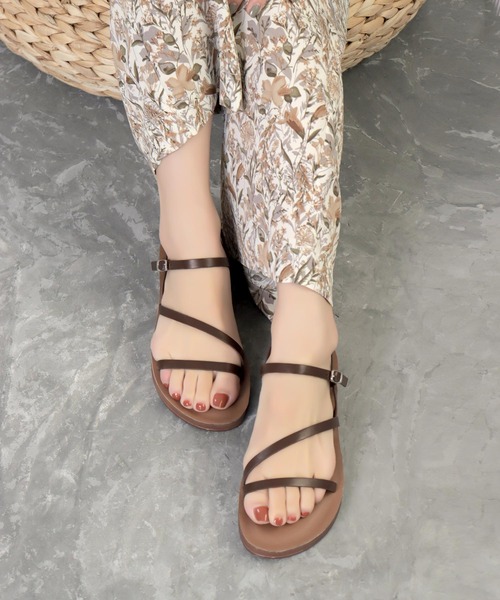 SOROTTO(ソロット)の「【親子お揃い】ストラップ プラットフォームサンダル/ぺたんこ(サンダル・レディース・ホワイト/ブラック/ダークブラウン/ピンク/シルバー/その他/パイソン・LL/S/M/L)」の17枚目の写真