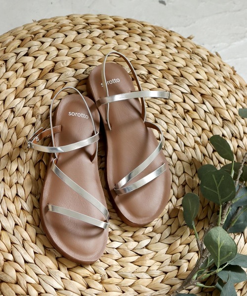 SOROTTO(ソロット)の「【親子お揃い】ストラップ プラットフォームサンダル/ぺたんこ(サンダル・レディース・ホワイト/ブラック/ダークブラウン/ピンク/シルバー/その他/パイソン・LL/S/M/L)」の22枚目の写真