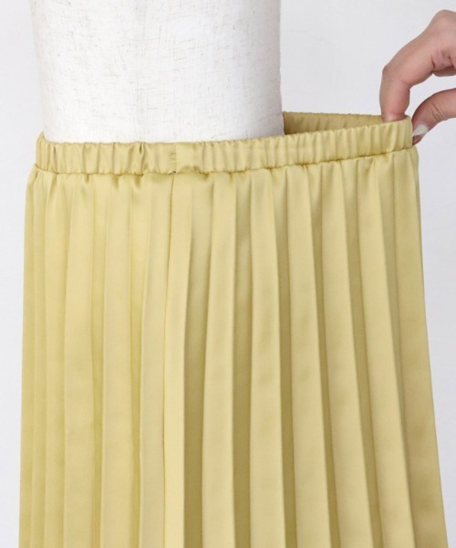 lulpini（ルルピー二）の「kids サテンプリーツスカート（スカート・キッズ・イエロー/ブルー/アイボリー・S/M/L）」の5枚目の写真