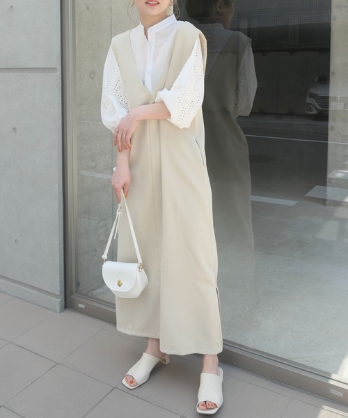 CORNERS（コーナーズ）の「2wayディープVネックワンピース（ジャンパースカート・レディース・ブラック/ベージュ系その他・M/L）」の5枚目の写真