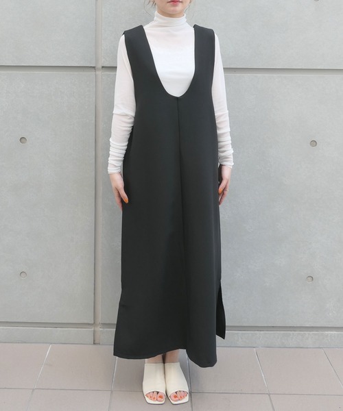 CORNERS（コーナーズ）の「2wayディープVネックワンピース（ジャンパースカート・レディース・ブラック/ベージュ系その他・M/L）」の9枚目の写真
