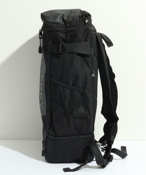 GERRY(ジェリー)の「【GERRY/ジェリー】ボックス型バックパック(レインカバー付き)(バックパック/リュック・メンズ・ブラック×グレー/ブラック×ブラック/ブラック系その他・FREE)」の14枚目の写真