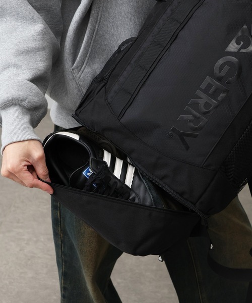 GERRY（ジェリー）の「【GERRY/ジェリー】ボックス型バックパック（レインカバー付き）（バックパック/リュック・メンズ・ブラック×グレー/ブラック×ブラック/ブラック系その他・FREE）」の17枚目の写真