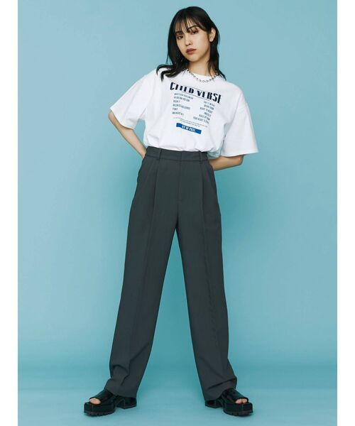 EMODA（エモダ）の「コレクションロゴTシャツ（Tシャツ/カットソー・レディース・ホワイト/ブラック/ブルー・FREE）」の5枚目の写真