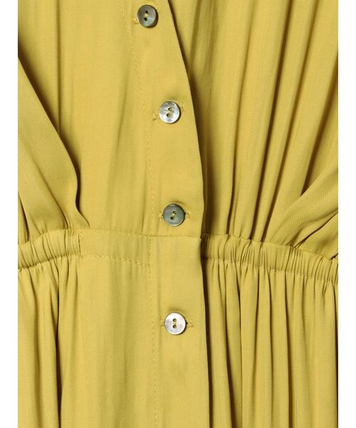 ELENDEEK(エレンディーク)の「2WAY Vネックソフトワンピース(ワンピース・レディース・ブラック/イエロー/ベージュ・01/02)」の20枚目の写真