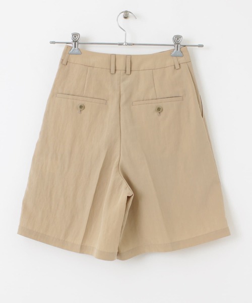 URBAN RESEARCH（アーバンリサーチ）の「タックショートパンツ（その他パンツ・レディース・ベージュ/ブルー系その他・38/36）」の4枚目の写真