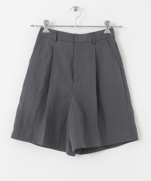 URBAN RESEARCH（アーバンリサーチ）の「タックショートパンツ（その他パンツ・レディース・ベージュ/ブルー系その他・38/36）」の18枚目の写真