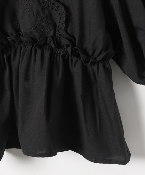 GLOBAL WORK（グローバルワーク）の「スカラップレースブラウス5分袖/キッズ/276857（シャツ/ブラウス・キッズ・ホワイト/ブラック・130cm/160cm/150cm/100cm/120cm/140cm/110cm）」の4枚目の写真