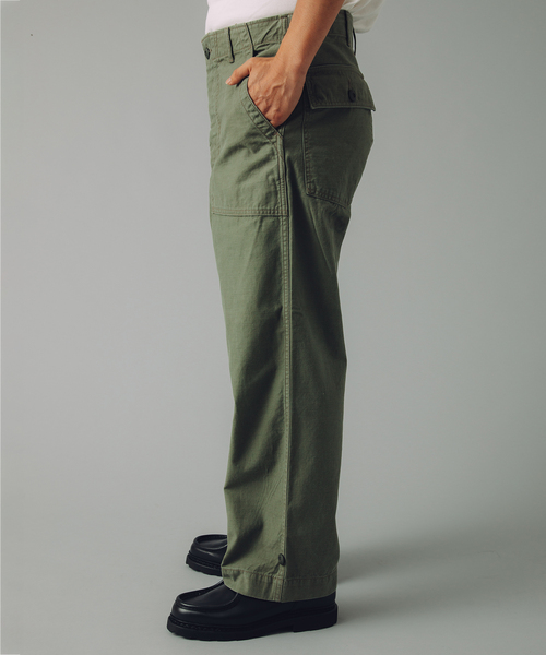 JOURNAL STANDARD(ジャーナルスタンダード)の「【VSシリーズ】 バックサテンベイカー REG パンツ(カーゴパンツ・メンズ・カーキ・LARGE/MEDIUM)」の7枚目の写真