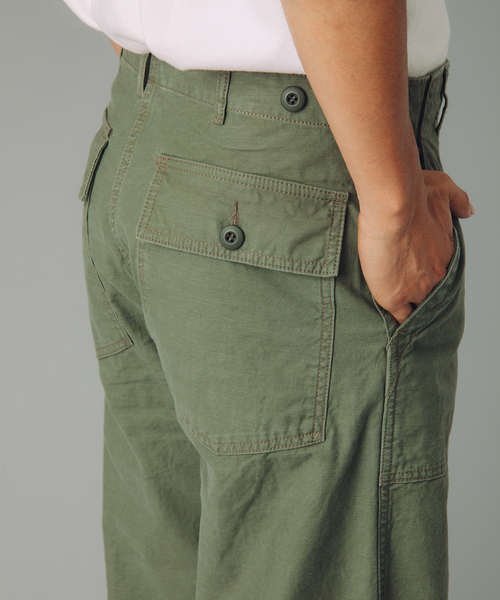 JOURNAL STANDARD(ジャーナルスタンダード)の「【VSシリーズ】 バックサテンベイカー REG パンツ(カーゴパンツ・メンズ・カーキ・LARGE/MEDIUM)」の14枚目の写真
