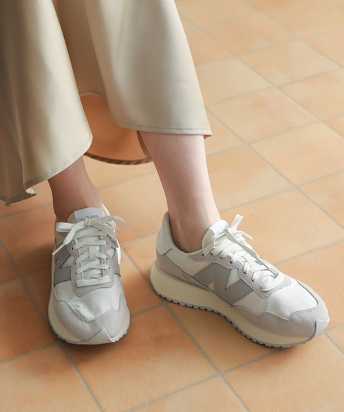 NEW BALANCE（ニューバランス）の「NEW BALANCE　WS237（スニーカー・レディース・ホワイト/グレー・24.5/24/23.5）」の7枚目の写真