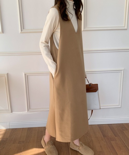 ECLIN（エクラン）の「メルトンサイドスリットVネックジャンパースカート（ジャンパースカート・レディース・アイボリー/ブラウン/カーキ/ベージュ/ブラック・FREE）」の21枚目の写真