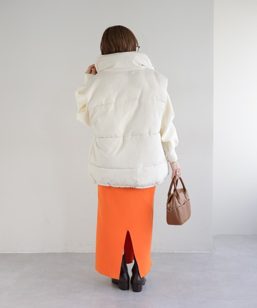 DISCOAT（ディスコート）の「【WEB限定】フェイクダウンオーバーベスト（ベスト・レディース・ブラック/ベージュ/ブラウン/アイボリー・FREE）」の6枚目の写真