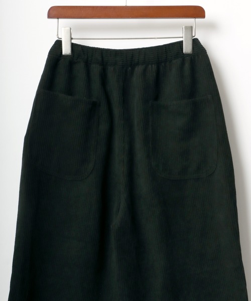 Lazar（ラザル）の「Wide silhouette Corduroy Balloon Pants/セットアップ対応 ワイドシルエット コーデュロイ バルーンパンツ/イージーパンツ（チノパンツ・メンズ・ブラック/ブラウン/カーキ/アイボリー・LL/L/M）」の17枚目の写真
