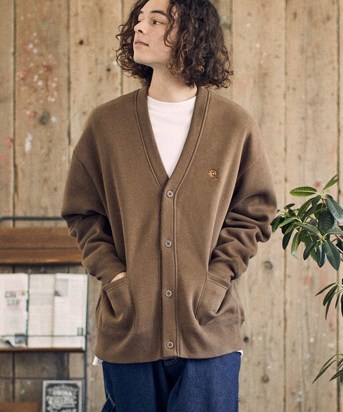 UN-FILLED(アンフィルド)の「mcg3135-Gerbera one point stitched Cardigan カーディガン(カーディガン/ボレロ・メンズ・ブラウン/ブラック/グリーン・XL/L/M)」の10枚目の写真