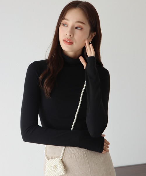 BLUEEAST（ブルーイースト）の「サムホールタートルネックカットソー（Tシャツ/カットソー・レディース・ホワイト/ブラック/ベージュ/ブラウン/ピンク/ブルー/ボルドー・MEDIUM）」の10枚目の写真