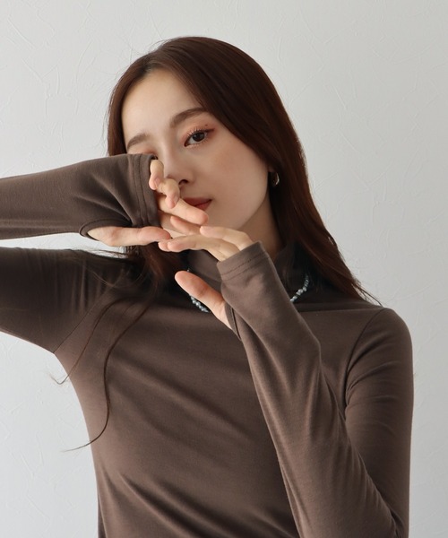 BLUEEAST（ブルーイースト）の「サムホールタートルネックカットソー（Tシャツ/カットソー・レディース・ホワイト/ブラック/ベージュ/ブラウン/ピンク/ブルー/ボルドー・MEDIUM）」の12枚目の写真