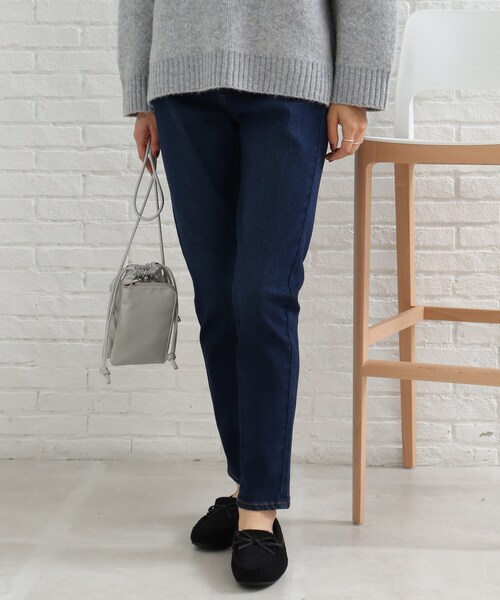 SHOO・LA・RUE（シューラルー）の「◆【洗える/SS-3L】裏面起毛デニムテーパードパンツ（デニムパンツ・レディース・ブルー/ダークネイビー・01/02/03/04/05/10）」の18枚目の写真