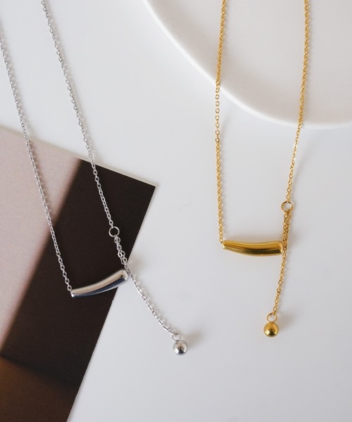 IAMUSE(アイアミューズ)の「金属アレルギー対応 ドロップモチーフボールトップネックレス S0835【IAMUSE】(ネックレス・レディース・シルバー/ゴールド・FREE)」の1枚目の写真