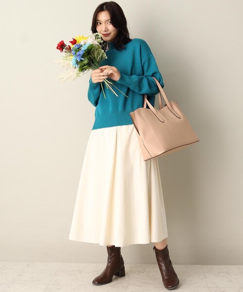 ITS'DEMO(イッツデモ)の「【洗濯機OK/吸湿発熱/網目しっかりミラノリブ】リブハイネックニット(ニット/セーター・レディース・オフホワイト/ブルー/ブラック/イエロー・00)」の12枚目の写真