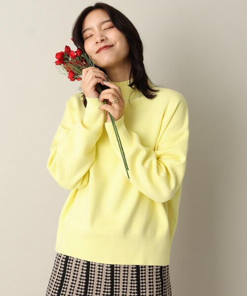 ITS'DEMO(イッツデモ)の「【洗濯機OK/吸湿発熱/網目しっかりミラノリブ】リブハイネックニット(ニット/セーター・レディース・オフホワイト/ブルー/ブラック/イエロー・00)」の17枚目の写真