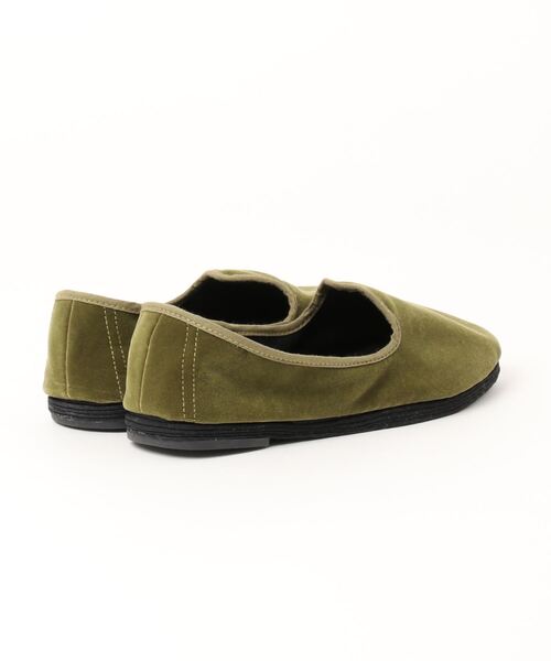 UNICOM(ユニコン)の「<Lila & Fleur>Slip on shoes Adult Khaki(スリッポン・レディース・カーキ・24.5cm/24.0cm/23.5cm/23.0cm/22.5cm)」の4枚目の写真