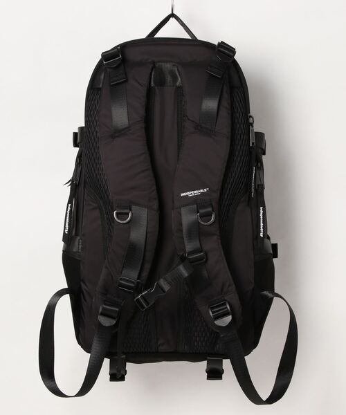 INDISPENSABLE (インディスペンサブル)の「INDISPENSABLE BACKPACK BRILL+ ECONYL(バックパック/リュック・メンズ・ブラック・FREE)」の4枚目の写真