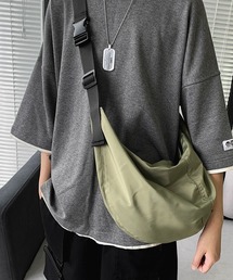 F&D : ミリタリーバナナショルダーバッグ