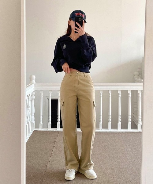 SONA（ソナ）の「SONA ASH刺繍セミクロップトレーナー（スウェット・レディース・ネイビー/グレー系その他・FREE）」の3枚目の写真