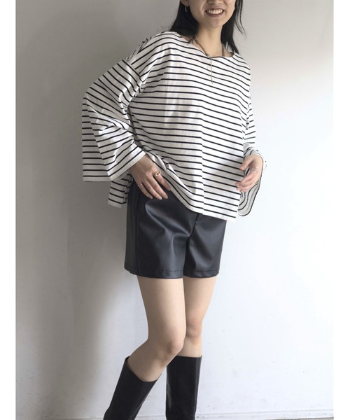 Yucca(ユッカ)の「ボーダーフレアスリーブT(Tシャツ/カットソー・レディース・ブラック/オフホワイト/ピンク・FREE)」の11枚目の写真