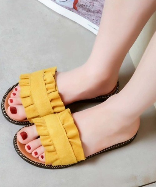 Miniministore(ミニミニストア)の「フリルデザイン フラットサンダル(サンダル・レディース・ベージュ/ライトブルー/イエロー/ブラック・36/35/37/38/39)」の4枚目の写真
