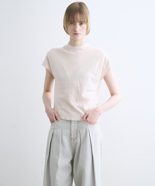 three dots(スリードッツ)の「ダブルガーゼ モックネックTシャツ(Tシャツ/カットソー・レディース・ホワイト/グリーン系その他/ブルー系その他/ブラック系その他/ブラック/レッド系その他・SMALL/MEDIUM)」の6枚目の写真