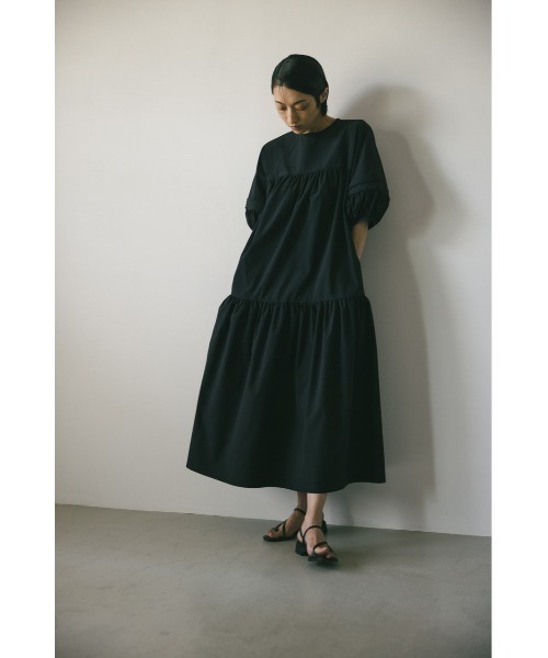 THE PAUSE ブラック　ランタン袖　立体的　ワンピース Stylevoice for xxx ワンピース バックオープンランタンスリーブ