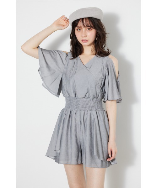 rienda（リエンダ）の「スリットスリーブカシュクールロンパース 夏服（つなぎ/オールインワン・レディース・ライトグレー/ベージュ系その他/ブラック/ブラック系その他・SMALL/MEDIUM）」の4枚目の写真