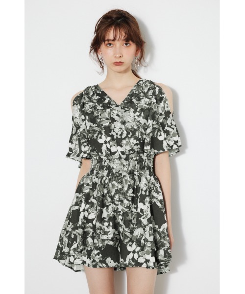 rienda（リエンダ）の「スリットスリーブカシュクールロンパース 夏服（つなぎ/オールインワン・レディース・ライトグレー/ベージュ系その他/ブラック/ブラック系その他・SMALL/MEDIUM）」の10枚目の写真