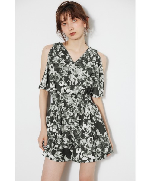 rienda（リエンダ）の「スリットスリーブカシュクールロンパース 夏服（つなぎ/オールインワン・レディース・ライトグレー/ベージュ系その他/ブラック/ブラック系その他・SMALL/MEDIUM）」の11枚目の写真