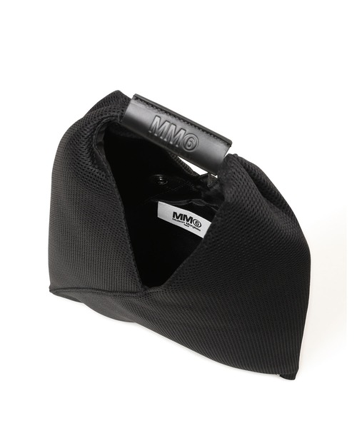 TATRAS CONCEPT STORE（タトラスコンセプトストア）の「MM6 Maison Margiela(エムエムシックス メゾンマルジェラ) メッシュJapanese バッグ スモール（ハンドバッグ・レディース・ブラック・F）」の3枚目の写真