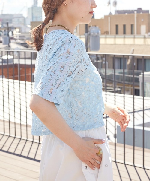 w closet(ダブルクローゼット)の「袖ラインレースプルオーバー(Tシャツ/カットソー・レディース・オフホワイト/ブラック/ブルー・FREE)」の22枚目の写真