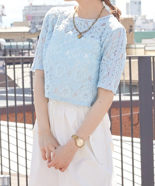 w closet(ダブルクローゼット)の「袖ラインレースプルオーバー(Tシャツ/カットソー・レディース・オフホワイト/ブラック/ブルー・FREE)」の4枚目の写真