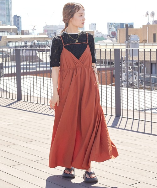 w closet(ダブルクローゼット)の「袖ラインレースプルオーバー(Tシャツ/カットソー・レディース・オフホワイト/ブラック/ブルー・FREE)」の11枚目の写真