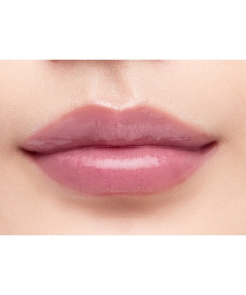 HERA（ヘラ）の「センシュアルヌードグロス（口紅/リップティント/グロス・レディース・132 ハッシュ/52 テイスト/462 スピーチレス/422 ランジェリー/432 ノーハッスル/401 ヌーディスト/102 フラーティー/18 イノセント/380 チェリッシュ/415 ブラウニーボーイ・FREE）」の19枚目の写真