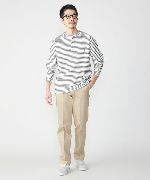 SHIPS（シップス）の「【WEB限定】SHIPS: ワンポイント ロゴ バーズアイ ヘンリーネック ロングスリーブ Tシャツ（Tシャツ/カットソー・メンズ・ホワイト/ブラック/ダークグレー/ネイビー/ライトグレー/オフホワイト/ダークブルー・MEDIUM/SMALL/X-LARGE/LARGE）」の9枚目の写真