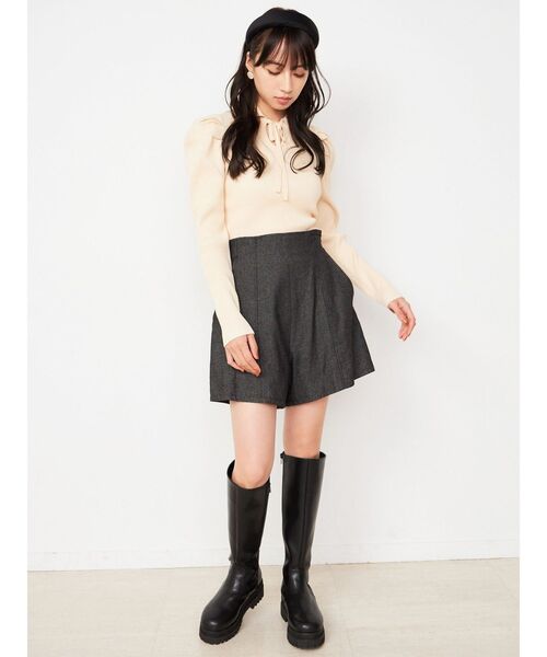 CALNAMUR（カルナムール）の「トラックソールロングブーツ（ブーツ・レディース・ブラック・LARGE/SMALL/MEDIUM）」の12枚目の写真