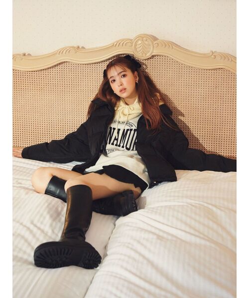 CALNAMUR（カルナムール）の「トラックソールロングブーツ（ブーツ・レディース・ブラック・LARGE/SMALL/MEDIUM）」の16枚目の写真