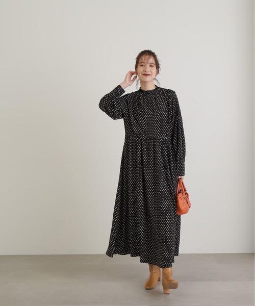 N.（N. Natural Beauty Basic）（エヌエヌナチュラルビューティーベーシック）の「◆ピンタックシャーリングネックワンピース（ワンピース・レディース・ブルー/オフホワイト/ドット・MEDIUM）」の13枚目の写真