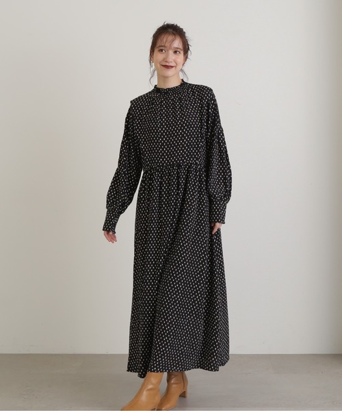 N.（N. Natural Beauty Basic）（エヌエヌナチュラルビューティーベーシック）の「◆ピンタックシャーリングネックワンピース（ワンピース・レディース・ブルー/オフホワイト/ドット・MEDIUM）」の17枚目の写真