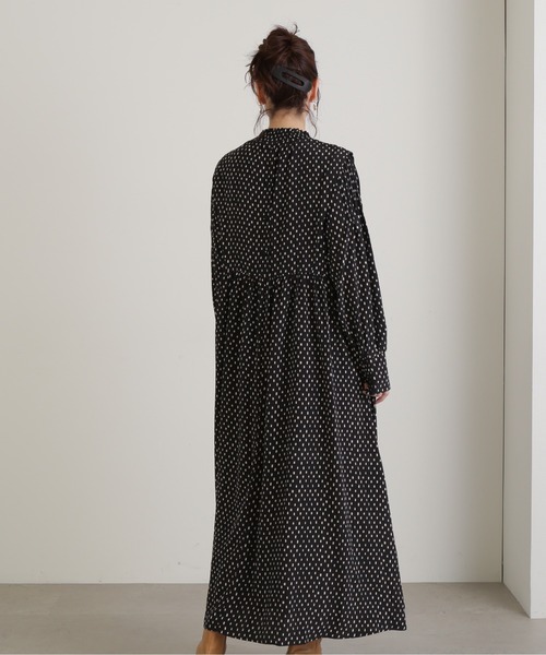 N.（N. Natural Beauty Basic）（エヌエヌナチュラルビューティーベーシック）の「◆ピンタックシャーリングネックワンピース（ワンピース・レディース・ブルー/オフホワイト/ドット・MEDIUM）」の19枚目の写真