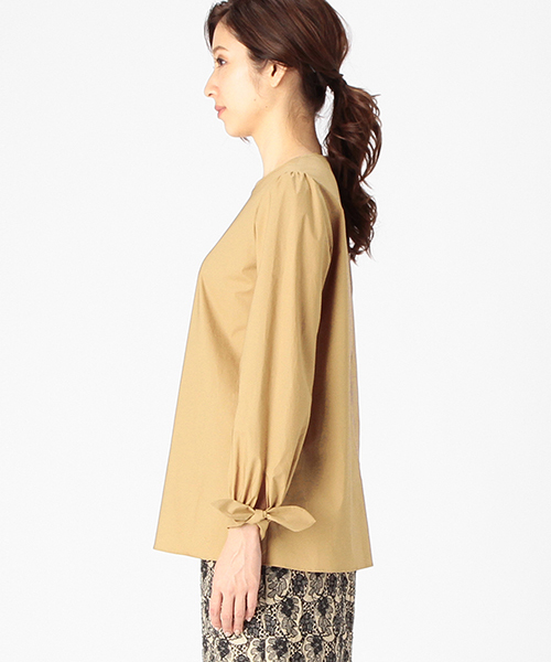 EFFE BEAMS（エッフェビームス）の「EFFE BEAMS / カフリボン ノーカラーブラウス（シャツ/ブラウス・レディース・ホワイト/ベージュ・36/38）」の14枚目の写真