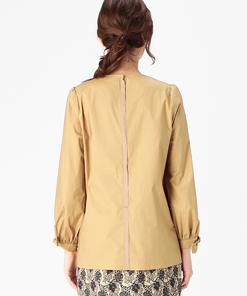 EFFE BEAMS（エッフェビームス）の「EFFE BEAMS / カフリボン ノーカラーブラウス（シャツ/ブラウス・レディース・ホワイト/ベージュ・36/38）」の15枚目の写真